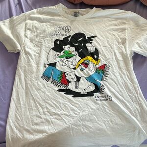 Mac Demarco signed your shirt :)